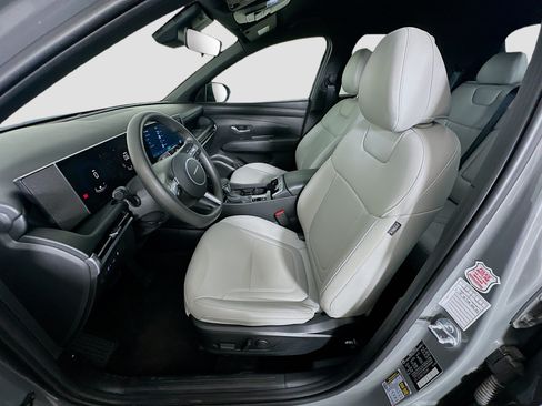 Used 2025 Hyundai Santa Cruz SEL FWD image 13