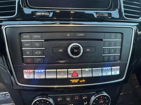 Used 2018 Mercedes-Benz GLS 550 4MATIC image 40