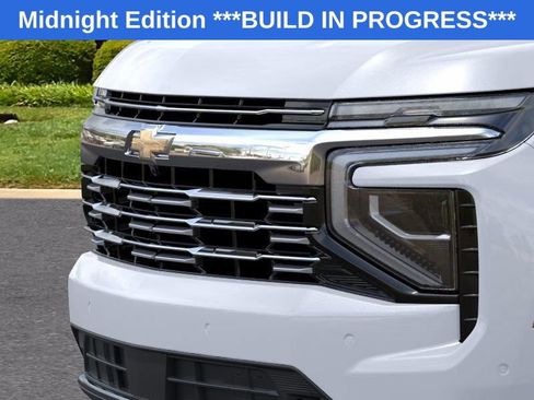 New 2026 Chevrolet Suburban Premier AWD/4WD image 14