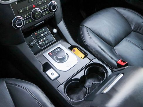 Used 2016 Land Rover LR4 HSE LUX image 43