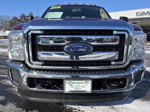Used 2016 Ford F350 XLT w/ Snow Plow Prep Package image 15