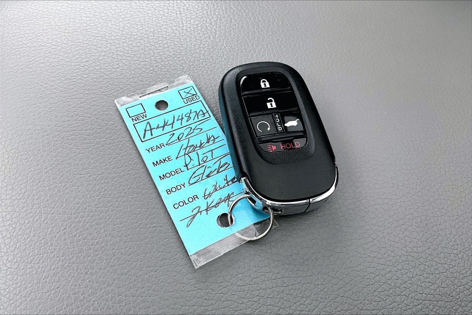 Used 2025 Honda Pilot Elite image 11