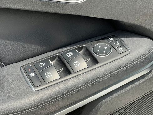 Certified 2016 Mercedes-Benz E 350 4MATIC Sedan image 16