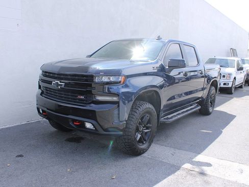 Used 2020 Chevrolet Silverado 1500 LT Trail Boss image 2