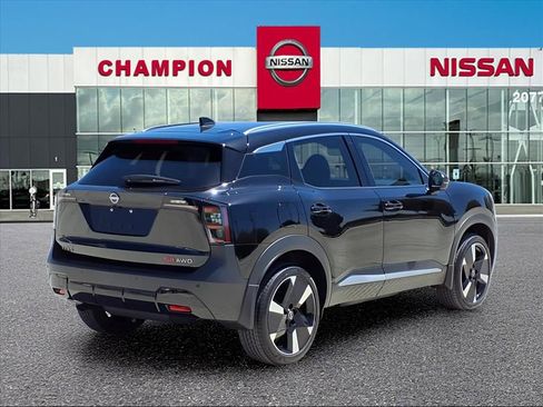 New 2025 Nissan Kicks SR w/ Illumination Package image 5