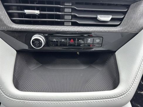 New 2026 Ford Explorer Platinum image 23