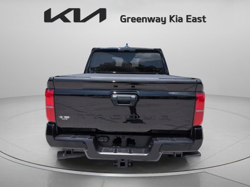 Used 2025 Toyota Tacoma TRD Sport RWD image 7