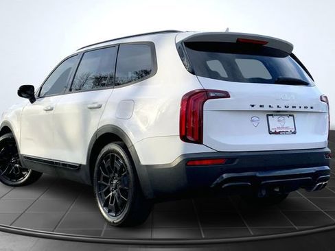 Used 2022 Kia Telluride SX w/ Nightfall Edition Package image 8
