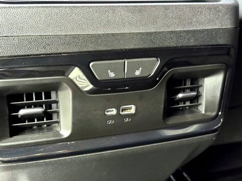 Used 2024 GMC Sierra 1500 AT4 w/ Technology Package AWD/4WD image 25