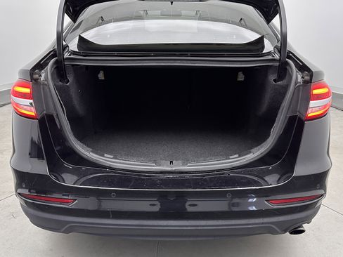 Used 2019 Ford Fusion SEL image 31