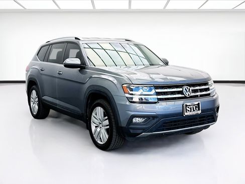 Used 2019 Volkswagen Atlas SE w/ Towing Package AWD/4WD image 3