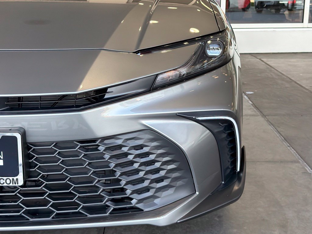 New 2026 Toyota Camry SE w/ Convenience Package FWD image 5