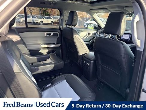 Certified 2022 Ford Explorer XLT w/ Equipment Group 202A image 13