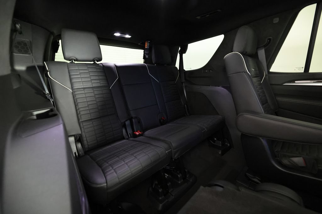 Used 2026 Cadillac Escalade Platinum Sport w/ LPO, ONYX Package AWD/4WD image 12