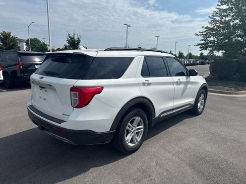 Used 2021 Ford Explorer XLT w/ Equipment Group 202A AWD/4WD image 7
