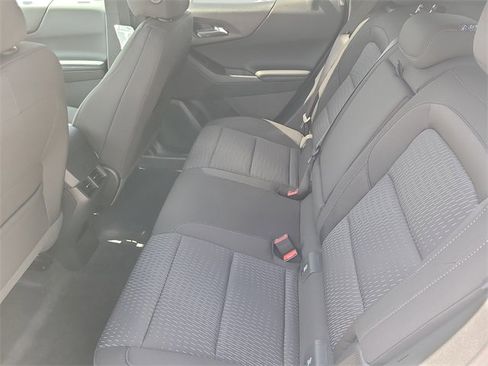 New 2026 Chevrolet Equinox LT image 7