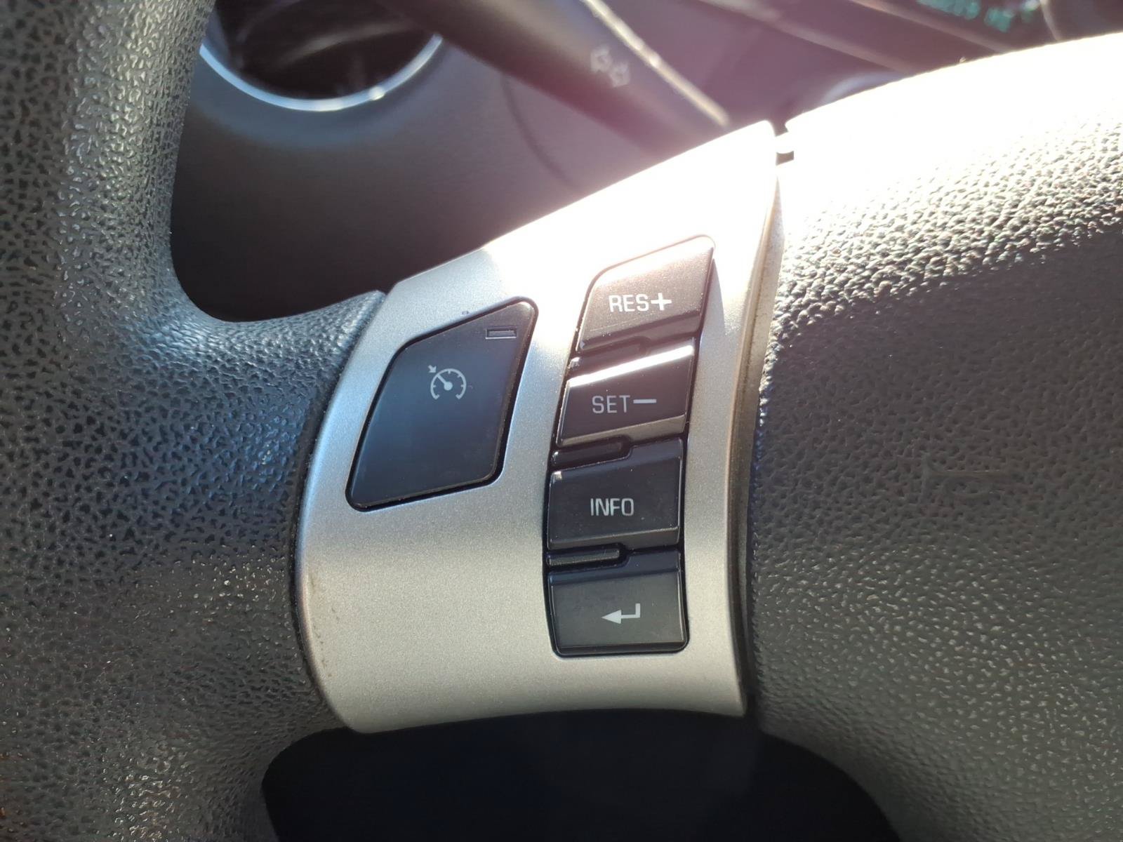 Used 2011 Chevrolet HHR LS FWD image 21