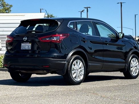 Used 2021 Nissan Rogue Sport S FWD image 5