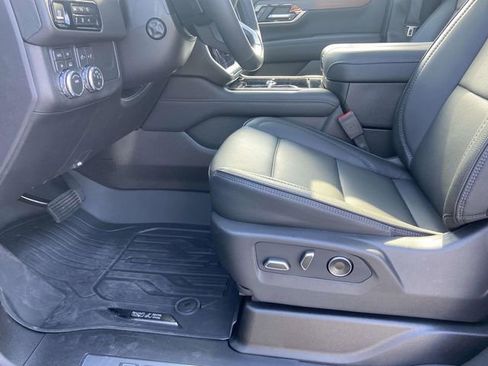 Certified 2026 GMC Yukon Denali w/ Sun & Power Step Package image 12