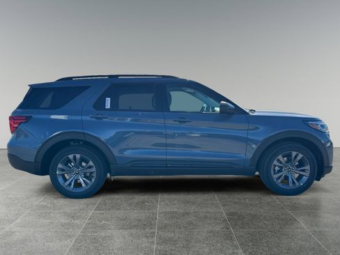 New 2026 Ford Explorer Active w/ Active Comfort Package image 6