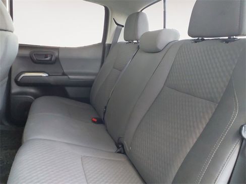 Used 2020 Toyota Tacoma SR5 image 13