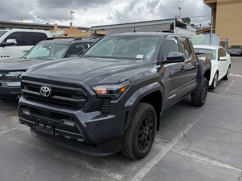 Used 2024 Toyota Tacoma SR5 AWD/4WD image 1