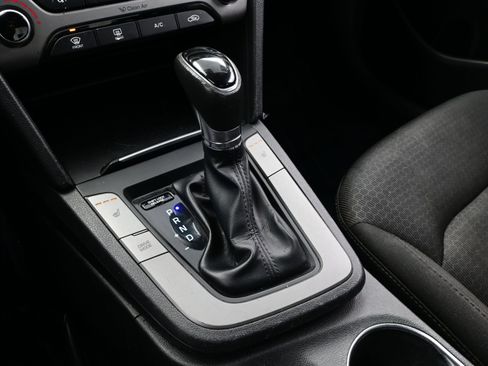Used 2017 Hyundai Elantra Value Edition image 20