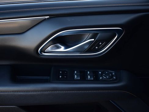 Used 2023 GMC Yukon XL AT4 w/ AT4 Premium Plus Package image 15