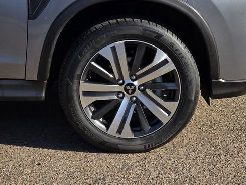 Used 2023 Mitsubishi Outlander Sport ES AWD/4WD image 8