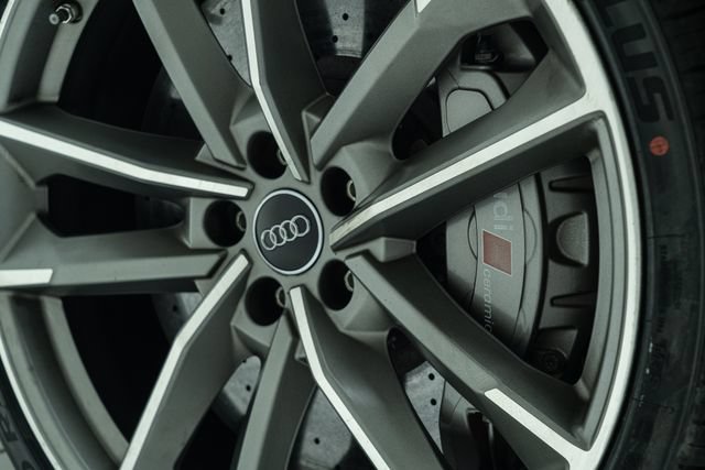 Used 2017 Audi RS 7 Performance AWD/4WD image 22