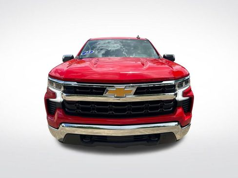 Used 2023 Chevrolet Silverado 1500 LT AWD/4WD image 2
