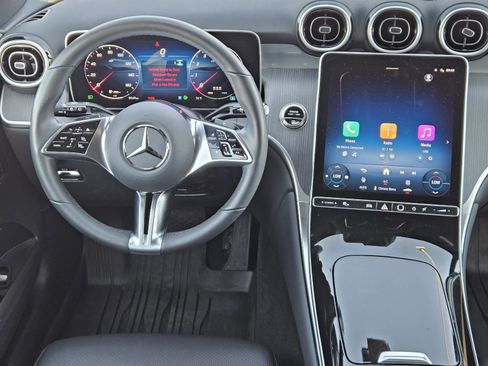 Certified 2025 Mercedes-Benz GLC 300 image 18