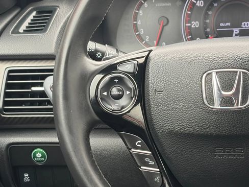 Used 2017 Honda Accord Sport image 27