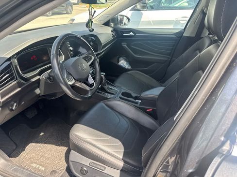 Used 2022 Volkswagen Jetta SEL FWD image 3