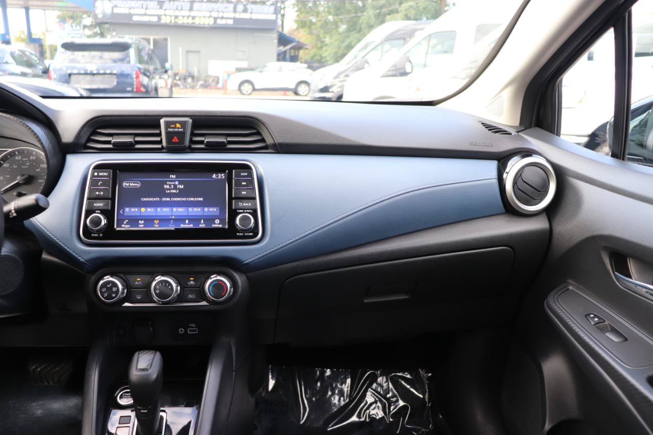 Used 2025 Nissan Versa SV w/ Trunk Package FWD image 18
