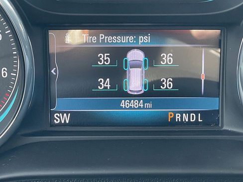 Used 2018 Buick Envision Essence w/ LPO, Cargo Package image 17