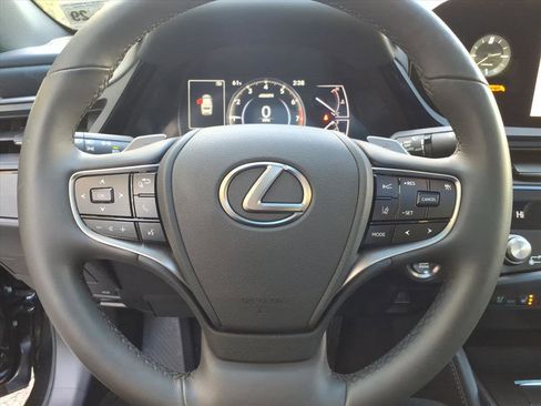 Certified 2024 Lexus ES 350 w/ Premium Package image 23