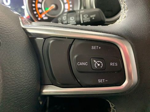 Used 2023 Jeep Wrangler Sahara image 19