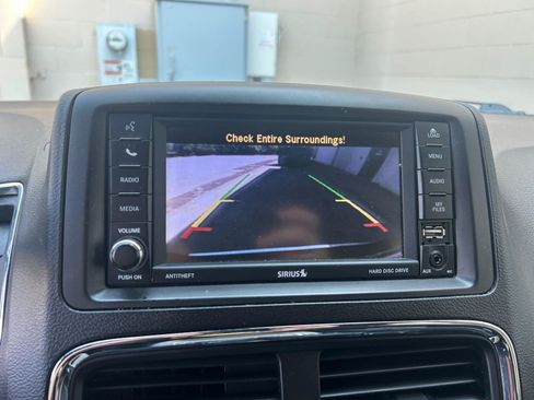 Used 2019 Dodge Grand Caravan SXT FWD image 20