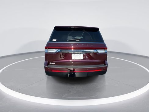 Used 2024 Lincoln Navigator Reserve w/ Equipment Group 201A image 7