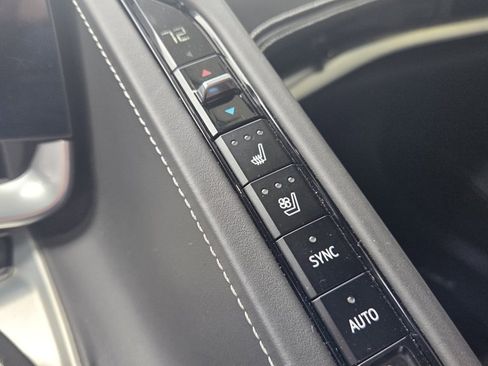 Certified 2021 Chevrolet Corvette Stingray Premium Cpe w/ Z51 Performance Package image 20