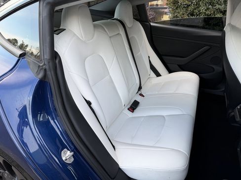 Used 2022 Tesla Model 3 Performance image 39