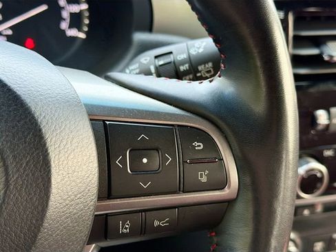 Used 2023 Lexus GX 460 Premium w/ Premium Package image 35