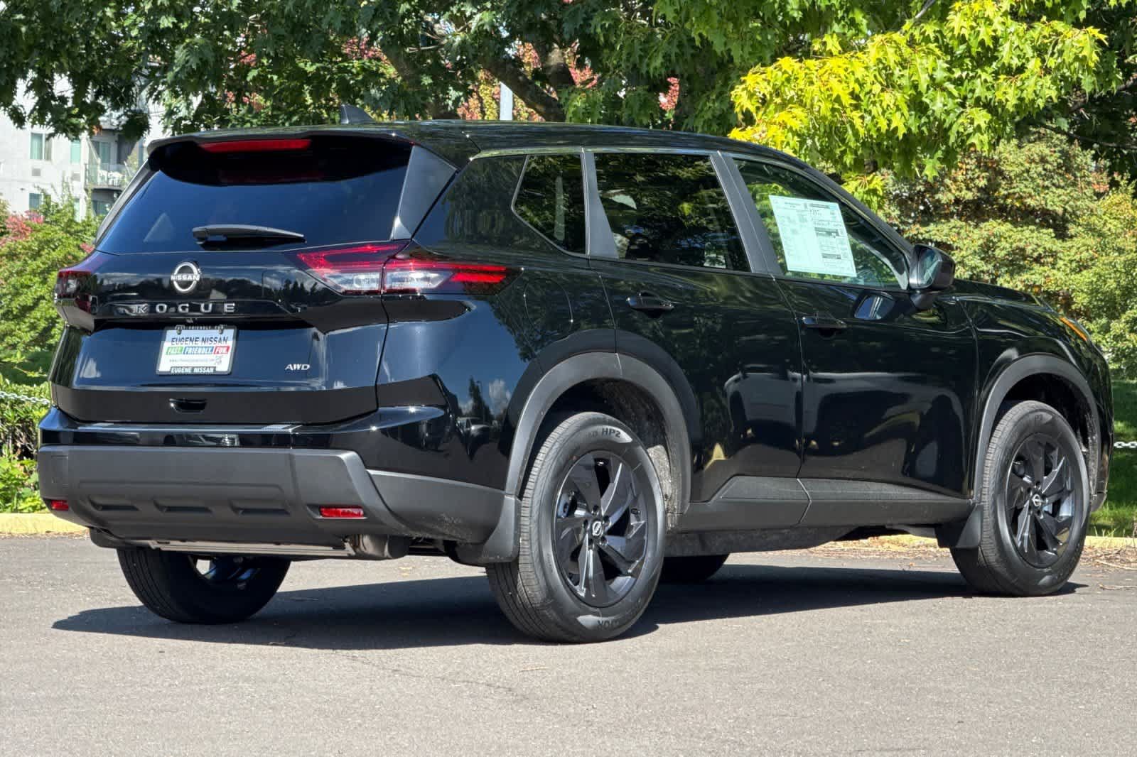 New 2026 Nissan Rogue SV AWD/4WD image 2