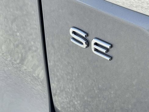 New 2026 Volkswagen Atlas SE FWD image 8
