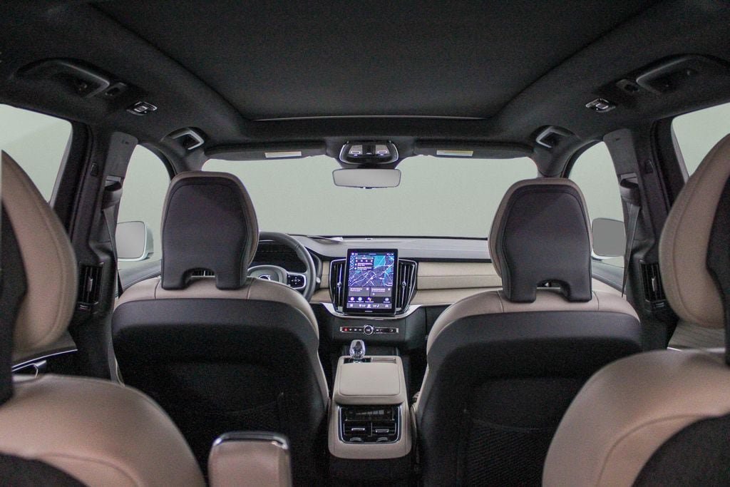 New 2026 Volvo XC90 B5 Ultra w/ Protection Package Premier AWD/4WD image 12
