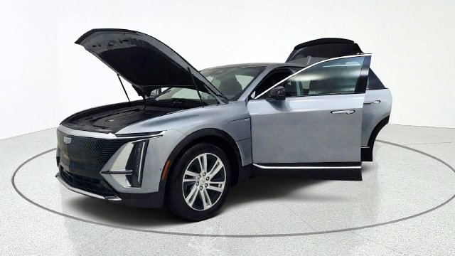 Used 2024 Cadillac Lyriq Tech w/ Driver Assist Package AWD/4WD image 13