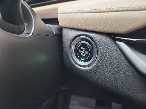 Certified 2024 Cadillac XT4 Luxury w/ Cold Weather Package image 15