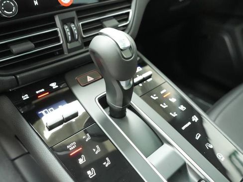 New 2026 Porsche Macan Turbo AWD/4WD image 24
