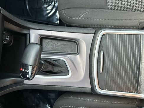 Used 2023 Dodge Charger SXT image 34